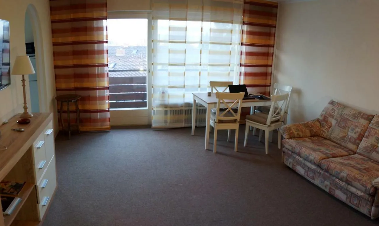 Sunny 1-Room Apartment Near Railway Station Garmisch-Partenkirchen